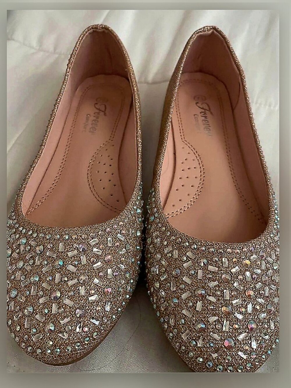 Gold shiny flats